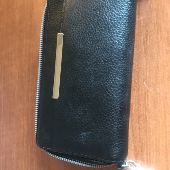 black wallet - Picture 2 of 5